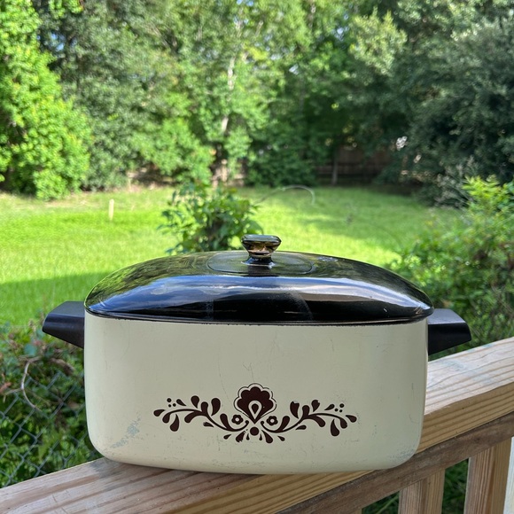 Vintage casserole - Picture 4 of 12